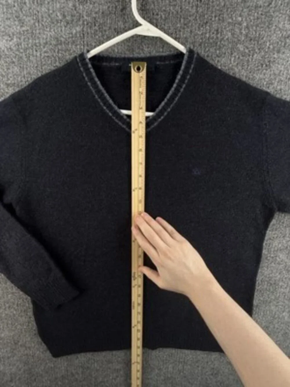 Burberry London Logo Soft Pullover Blue Long Sleeve V-Neck 7 Wool Nylon Angora